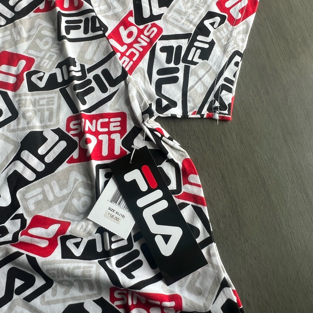 Fila - Picture 2 of 15